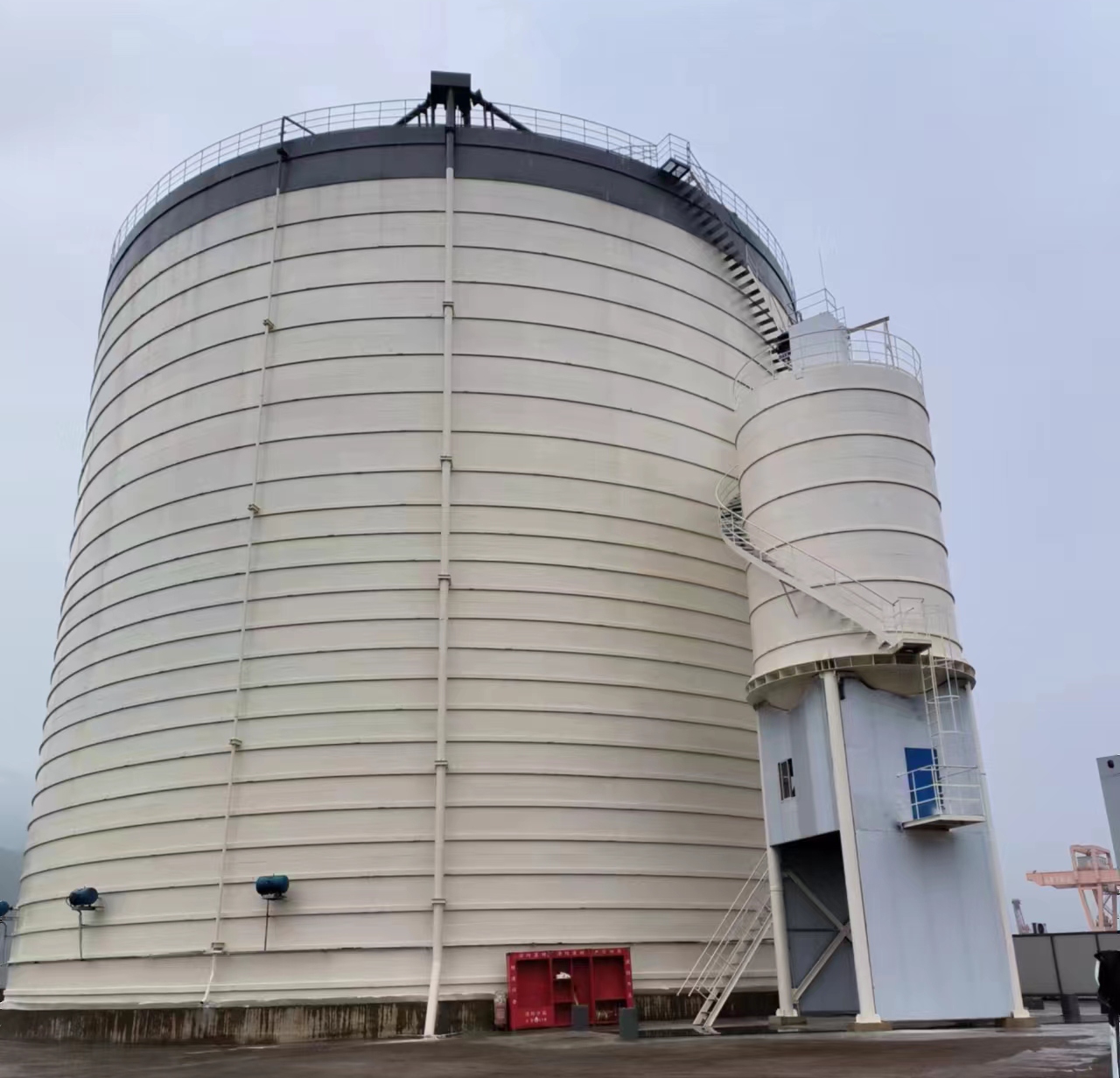 新绛10万吨水泥钢板库